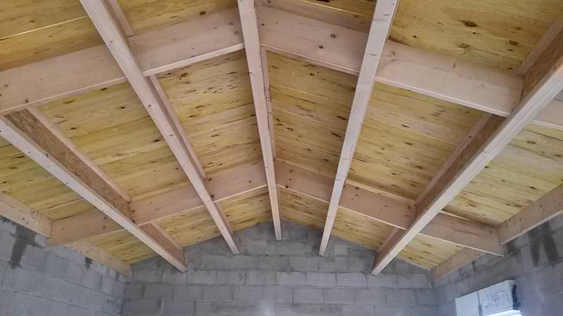 Charpente traditionnelle avec poutre Trica - Réalisation de l'entreprise Rousseau Dominique - Coëx